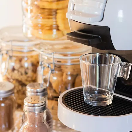 Bed & Breakfast Casale Le Brecce 3*