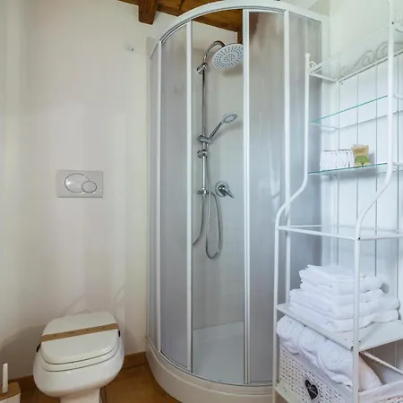 Bed & Breakfast Casale Le Brecce 3*