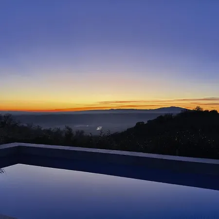 Casale Le Brecce Bed and breakfast 3*